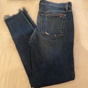 Distressed skinny jeans